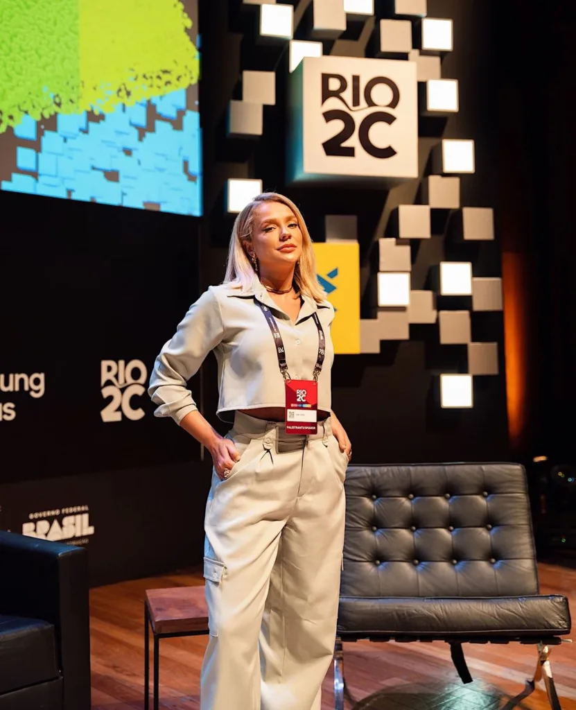 Gabi Lopes avalia carreira de influencer no Rio2C

