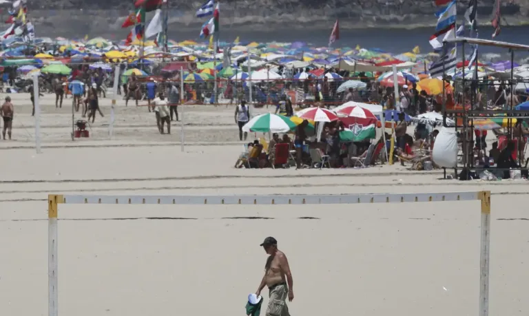 Fim de Semana Ensolarado Promete Praia no Rio de Janeiro - Foto: Agência Brasil