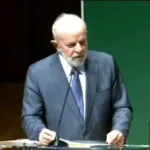 Lula durante discurso emocionado na posse de Magda Chambriard na Petrobras.