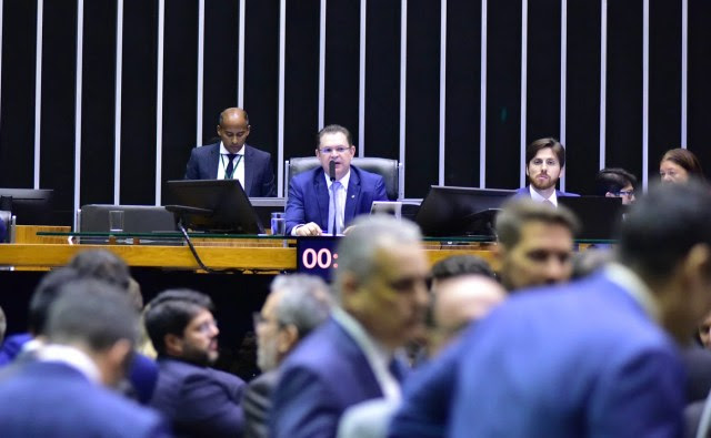 Deputado não foi chamado para prestar depoimento à polícia
- Foto:  Zeca Ribeiro/Câmara dos Deputados