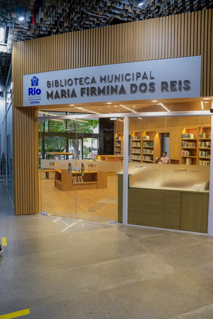 Inauguração da Biblioteca Maria Firmina dos Reis no Rio de Janeiro