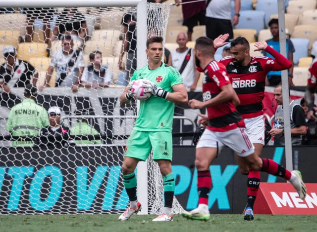 Confronto entre torcedores de Vasco e Flamengo deixa sete feridos no Rio