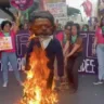 Manifestantes em São Paulo protestam contra o PL antiaborto.