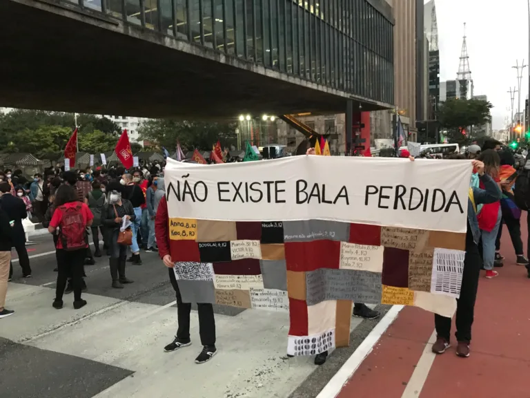 Manifestação em solidariedade ao Jacarezinho – Avenida Paulista