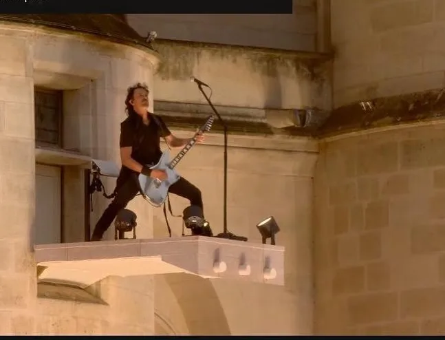 Gojira e Marina Viotti se apresentam na cerimônia de abertura das Olimpíadas de Paris. - Foto: Reprodução