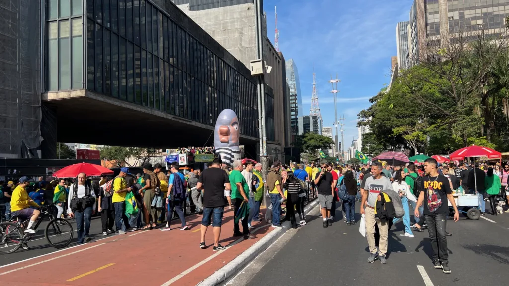 São Paulo SP 14/07/2024Fracassado ato contra o presidente Luiz Inácio Lula da Silva (PT) na av. Paulista, em São Paulo - SP. 13 de julho de 2024. Fotos: Roberto Parizotti