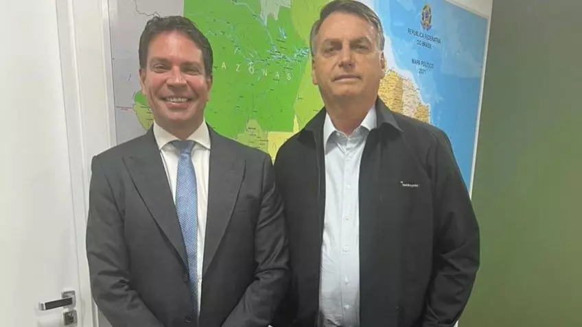 O ex-chefe da Abin Alexandre Ramagem e o ex-presidente Jair Bolsonaro. Foto: Reprodução