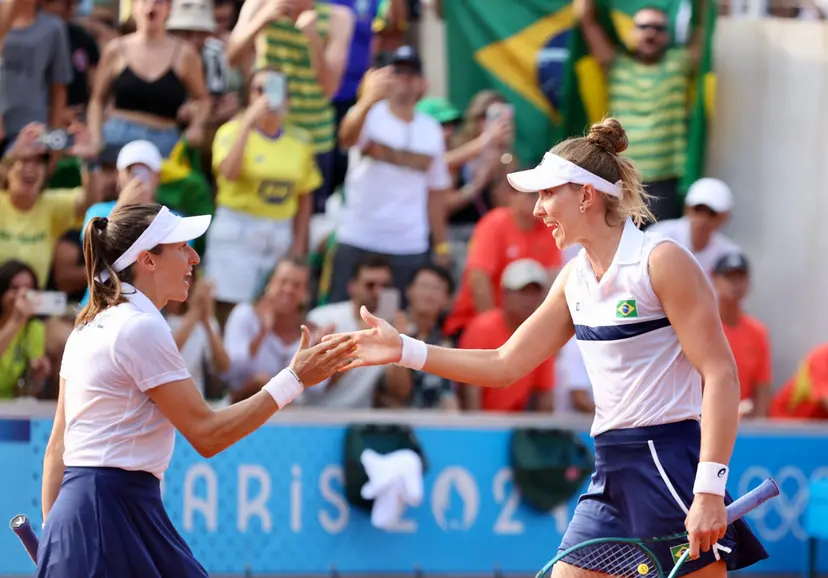 Tênis em Dupla feminina. Beatriz Haddad Maia e Luisa Stefani. Foto: Gaspar Nóbrega/COB