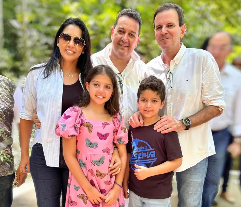 Marcos Dias, Presidente do Podemos Rio, com família e Prefeito Eduardo Paes