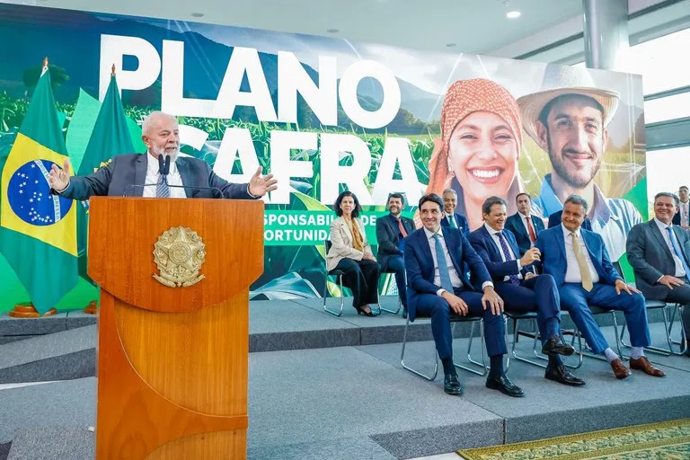 Presidente Lula durante o lançamento do Plano Safra 2024/2025, no Palácio do Planalto - Foto: Ricardo Stuckert / PR