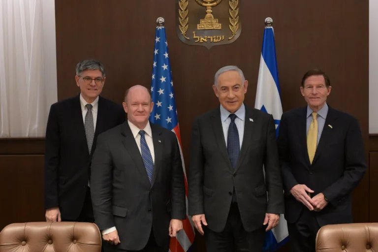 Benjamin Netanyahu com os senadores democratas