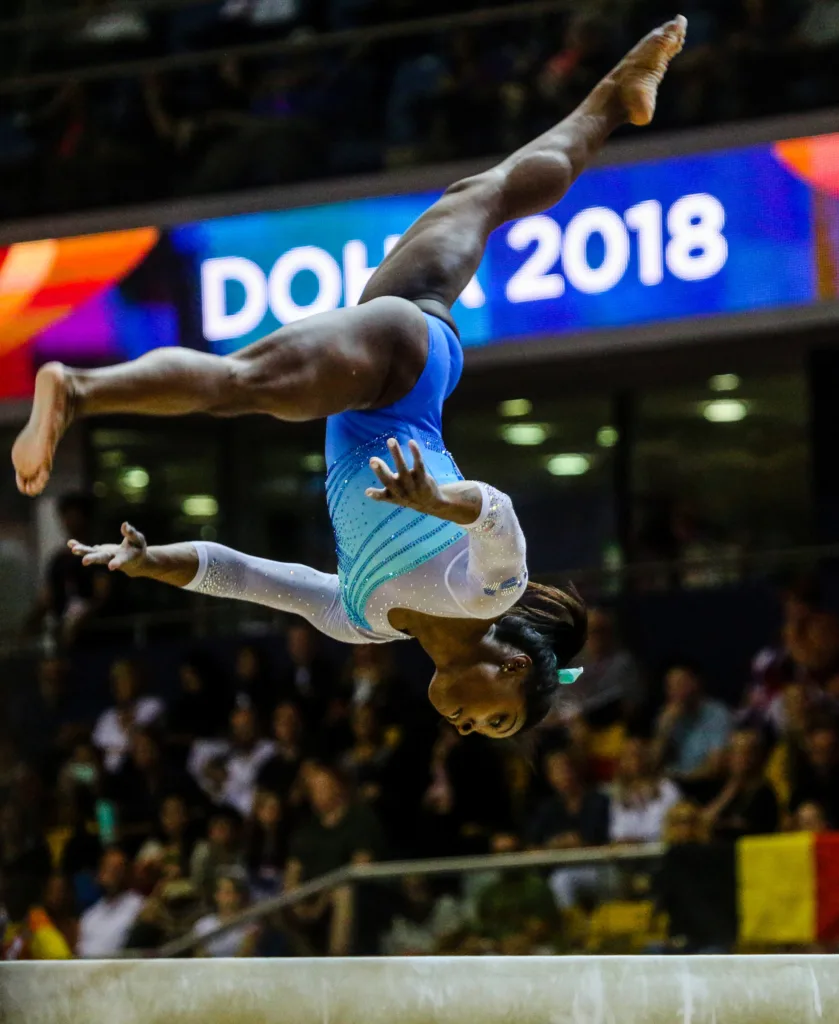 Simone Biles (Estados Unidos). Medalha de ouro no individual geral masculino do Mundial de Ginástica Artística Doha 2018, no Qatar. Local: Aspire Dome, em Doha. Data: 01.11.2018. Foto: Abelardo Mendes Jr/ rededoesporte.gov.br