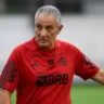 Tite observa treinamento do Flamengo