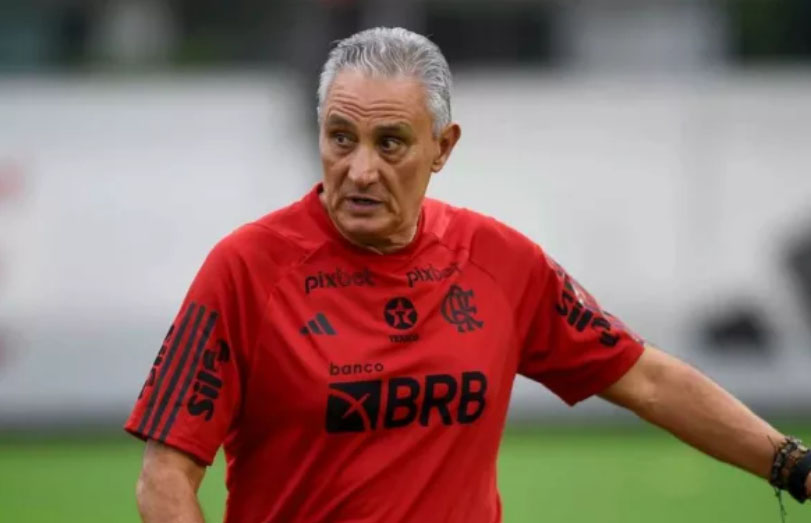 Tite observa treinamento do Flamengo