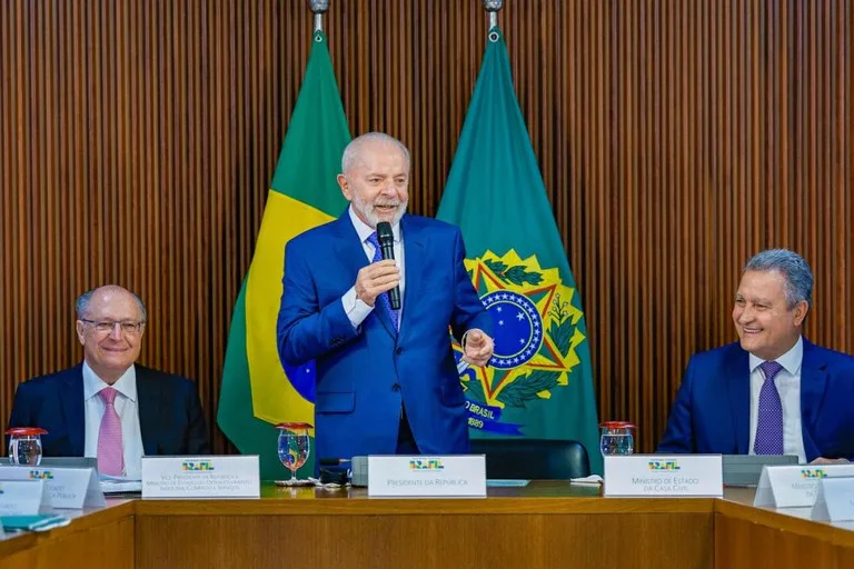 Presidente Lula durante a abertura da reunião ministerial no Palácio do Planalto: ações integradas. Foto: Ricardo Stuckert / PR