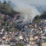 Incêndio atinge o Complexo do Alemão — Foto: Reprodução