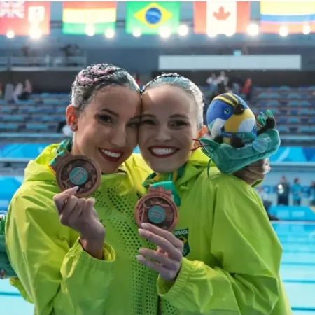 Pan 2023: Laura Miccuci e Gabi Regly conquistam o bronze no dueto no nado artístico
Imagem: Miriam Jeske/COB