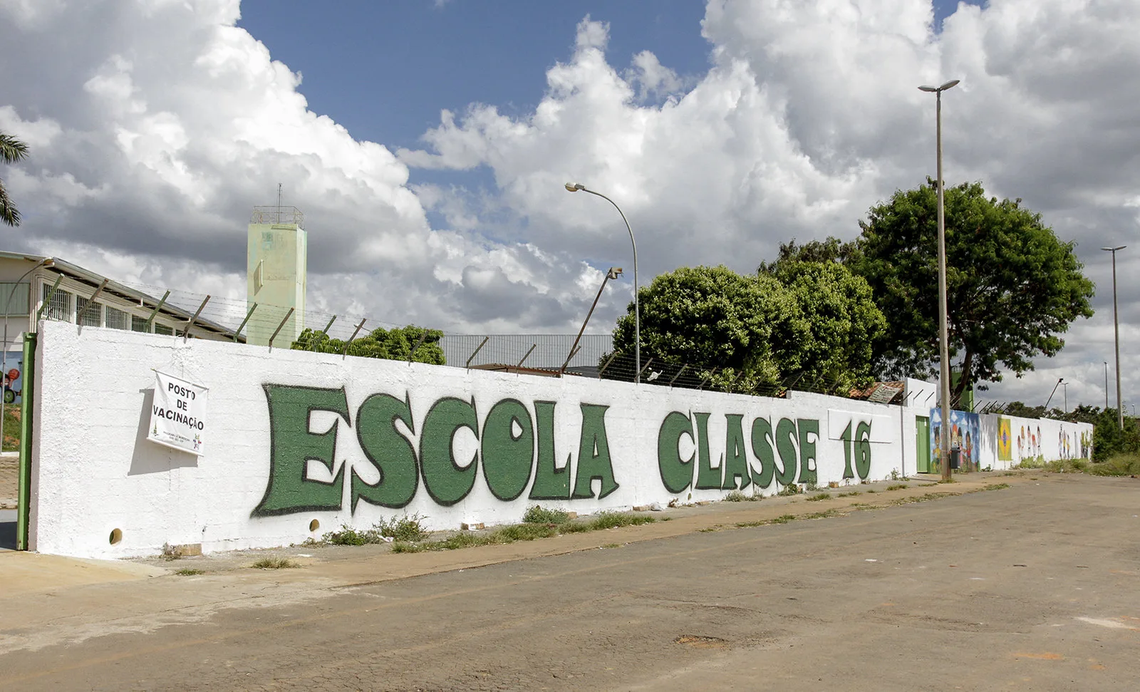 Escola onde professora foi feita refém