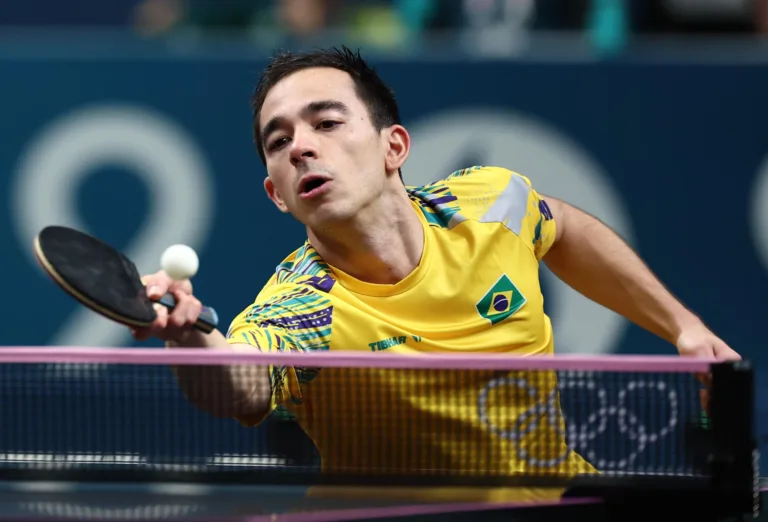 Hugo perde a semifinal no tênis de mesa e irá brigar pelo bronze