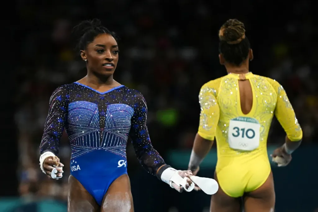 Simone Biles e Rebeca Andrade. Foto: reprodução
