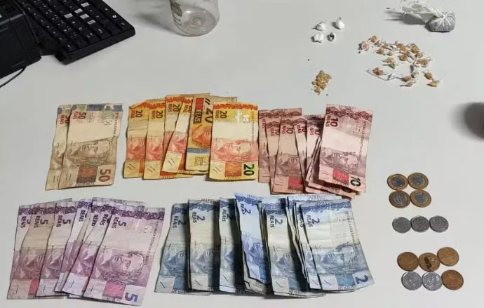 "Vovó do crime" é presa acusada de vender cocaína, crack e maconha | Diário Carioca