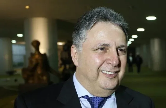 STF suspende condenação de Anthony Garotinho na Operação Chequinho, permitindo sua candidatura nas eleições de 2024. Saiba mais.