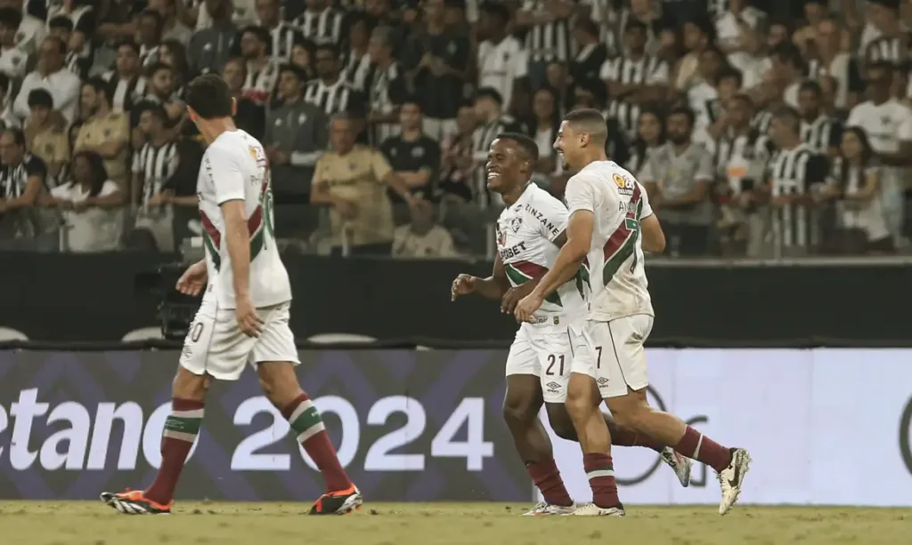 Fluminense bate Atlético-MG no Mineirão para dormir fora do Z4