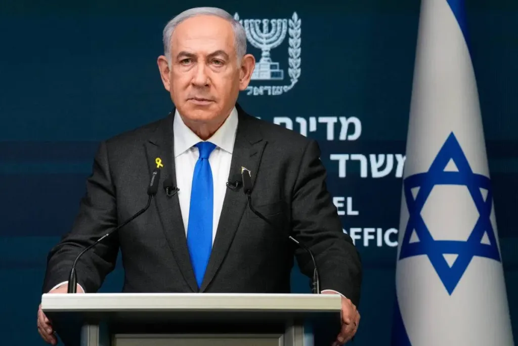 O primeiro-ministro israelense Benjamin Netanyahu fala durante uma entrevista coletiva em Jerusalém em 2 de setembro de 2024 [Ohad Zwigenberg/POOL/AFP via Getty Images]