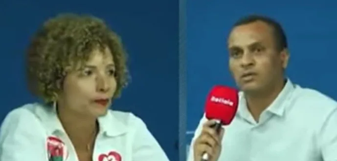 Candidatos durante debate