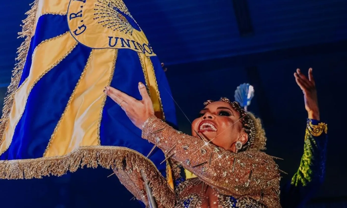 Escolas de samba fazem festa no fim de semana