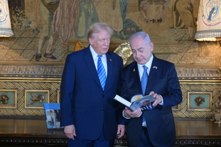 Florida EUA 26/07/2024 Reunião do primeiro-ministro Benjamin Netanyahu com o ex-presidente dos EUA, Donald Trump, na Flórida.Foto: Amos Ben Gershom, Procurador-Geral