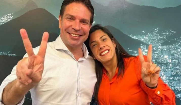 Alexandre Ramagem e Índia Armelau - Foto: Reprodução