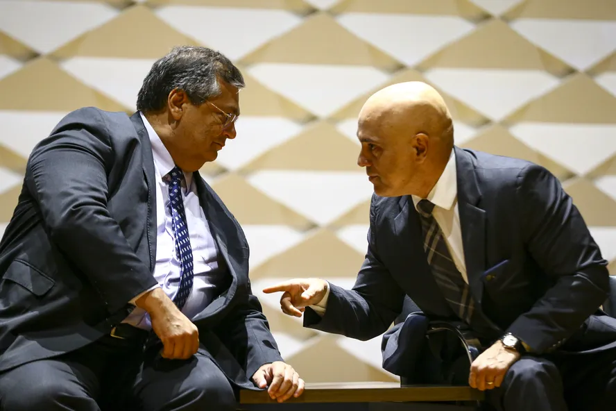 Os ministros Flávio Dino e Alexandre de Moraes. Foto: reprodução