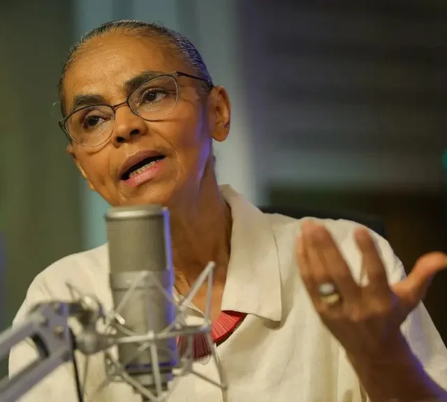 Marina Silva durante o programa Bom Dia, Ministra, transmitido pelo Canal Gov, da Empresa Brasil de Comunicação (EBC)