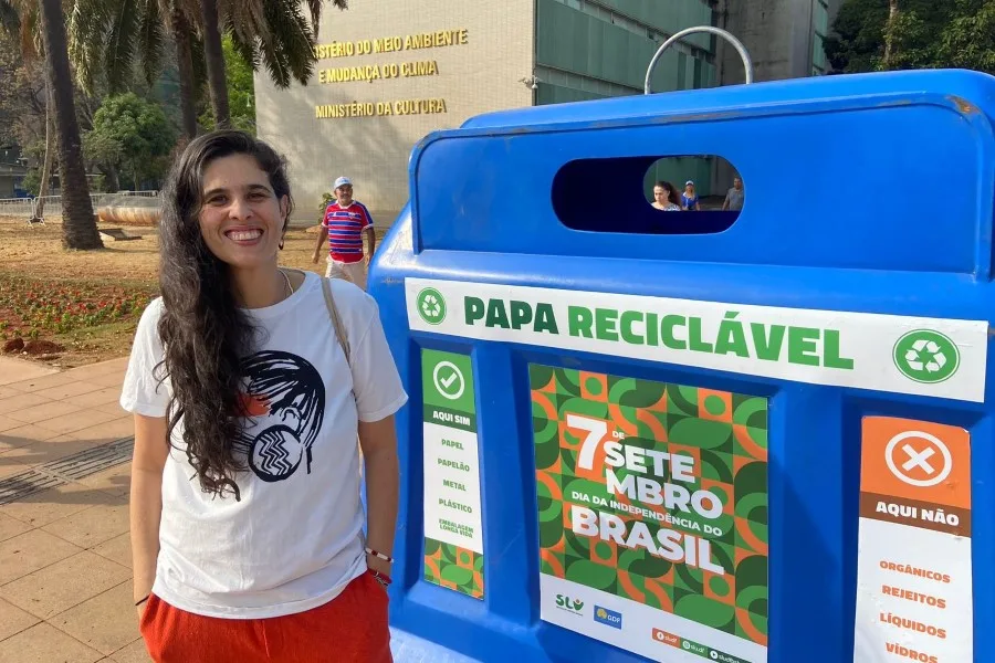 Tatyanna Falcão, bióloga brasiliense de 48 anos, acompanhou o desfile este ano na Esplanada dos Ministérios - Foto: Vinícius Neves / Secom PR
