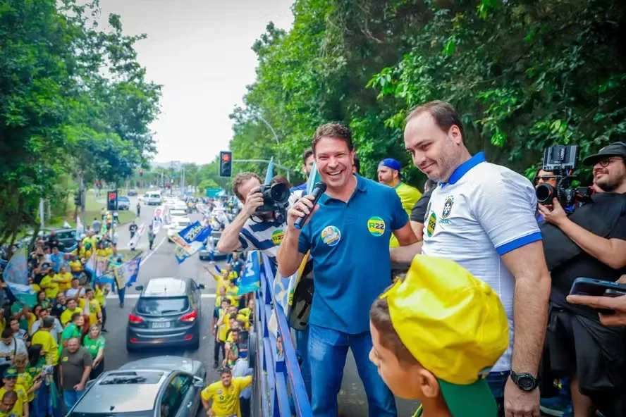 Ramagem promove carreata ao lado de Carlos Bolsonaro e Nikolas Ferreira no Rio — Foto: Divulgação/Rodney Delphino