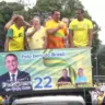 Chiquinho Brazão, preso pela morte de Marielle, ao lado de Flávio Bolsonaro em campanha no Rio. Foto: reprodução