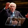 Senador dos Estados Unidos, Bernie Sanders [Robin Van Lonkhuijsen/AFP via Getty Images]