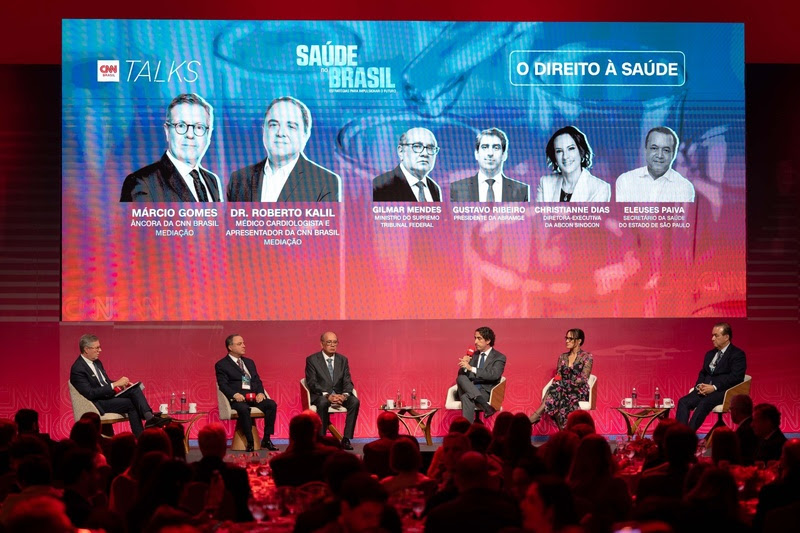 Márcio Gomes, Dr. Roberto Kalil, Gilmar Mendes, Gustavo Ribeiro, Christianne Dias e Eleuses Paiva. Foto: Atacama Agência Audiovisual/Divulgação