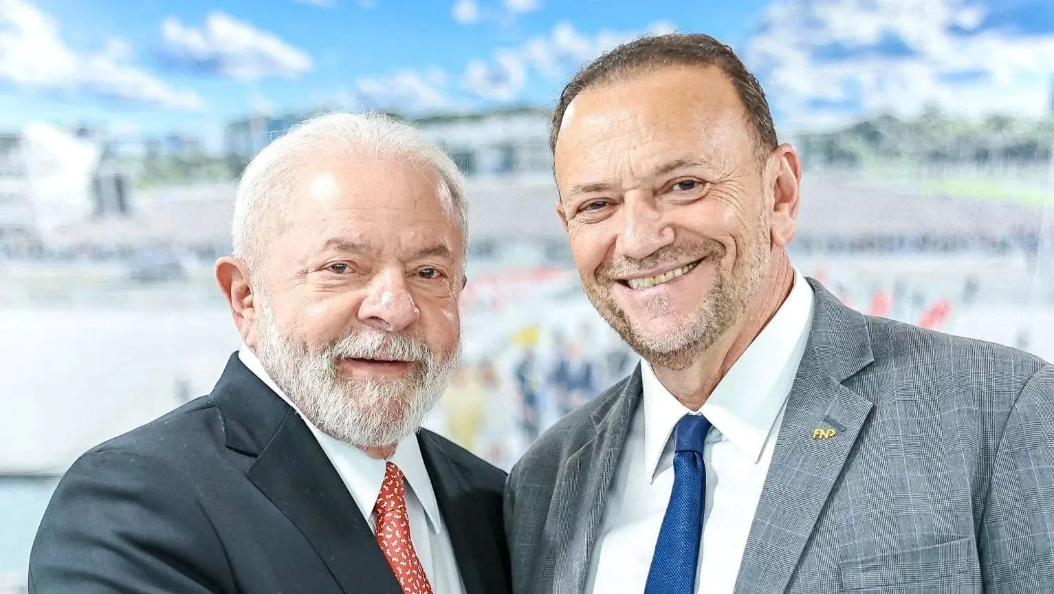 Edinho Silva, prefeito de Araraquara (SP), em foto ao lado do presidente Luiz Inácio Lula da Silva – Foto: Reprodução