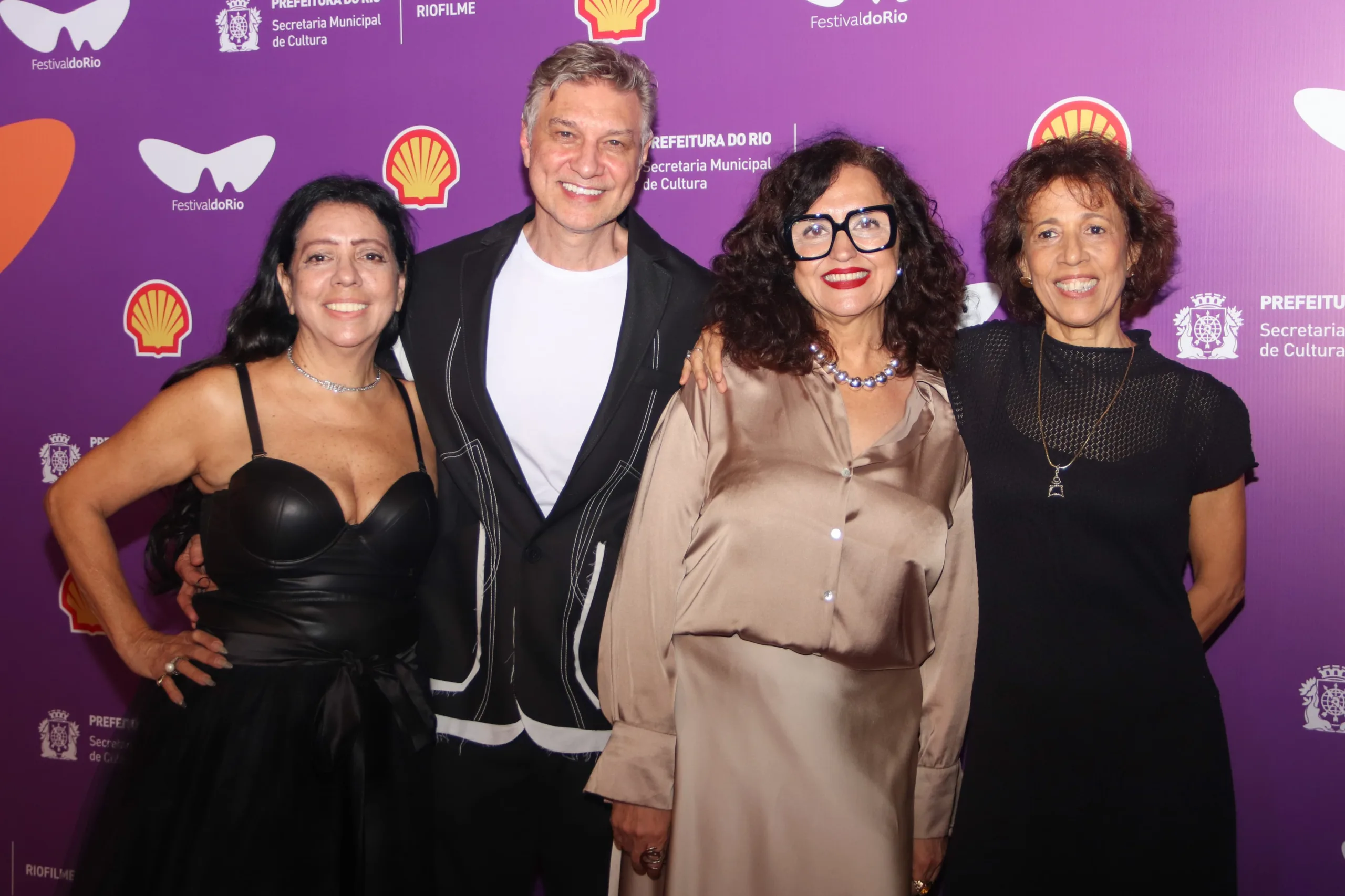 'Não li críticas', diz Bruna Linzmeyer sobre look no Festival do Rio | Diário Carioca