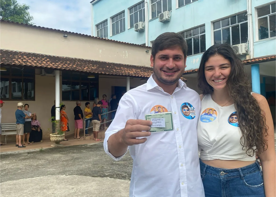 Andrezinho Ceciliano vota em Paracambi