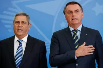 O general Walter Braga Netto e o ex-presidente Jair Bolsonaro – Divulgação