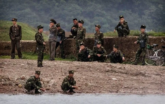 Presidente ucraniano Volodymyr Zelensky fala sobre o primeiro confronto com tropas norte-coreanas.