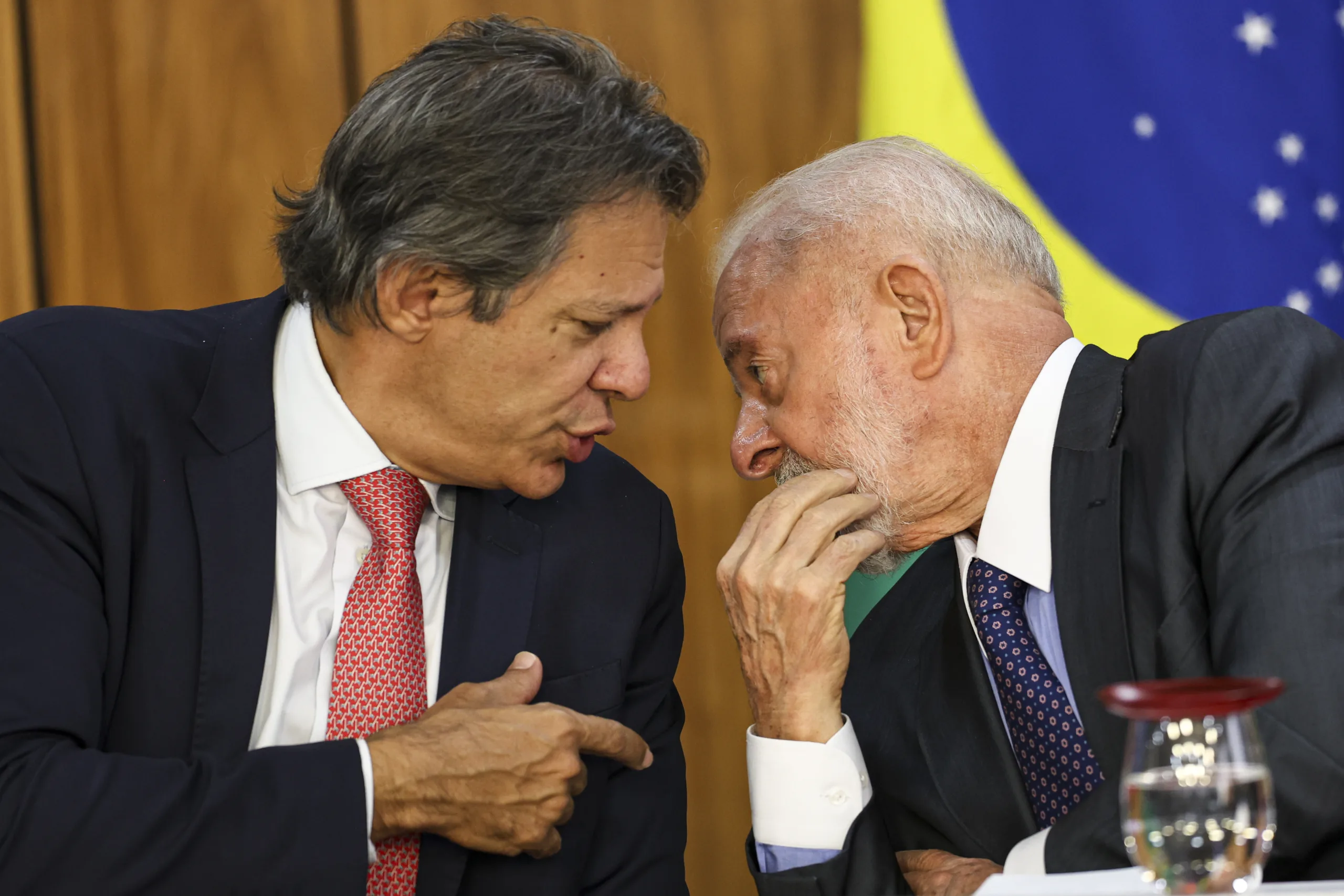 O presidente Luiz Inácio Lula da Silva e o ministro da Fazenda, Fernando Haddad