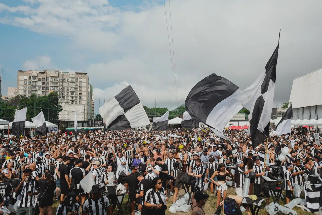 Botafogo x Pachuca terá transmissão em General Severiano; taça da Libertadores será exposta no evento