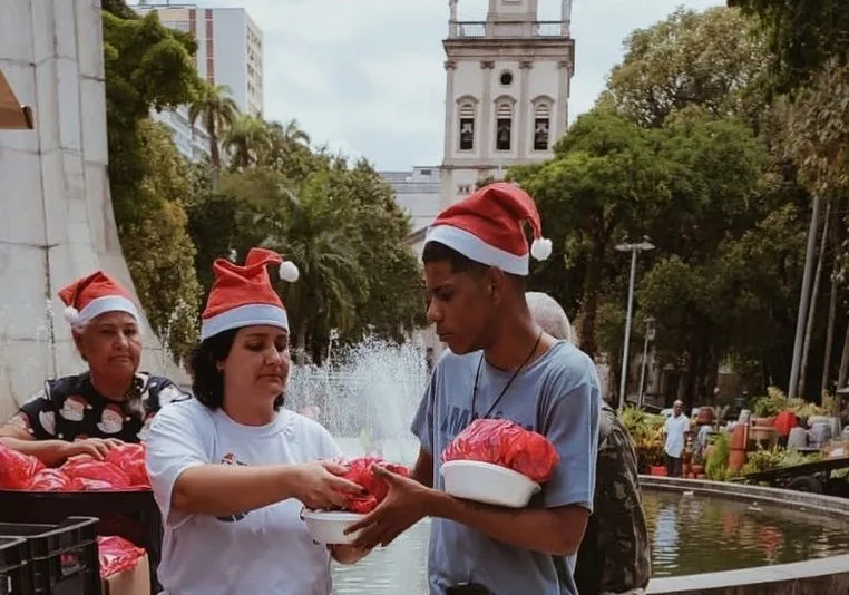 Mãos dadas contra a fome neste Natal - Ação da campanha Natal Sem Fome de 2024 será no Largo do Machado