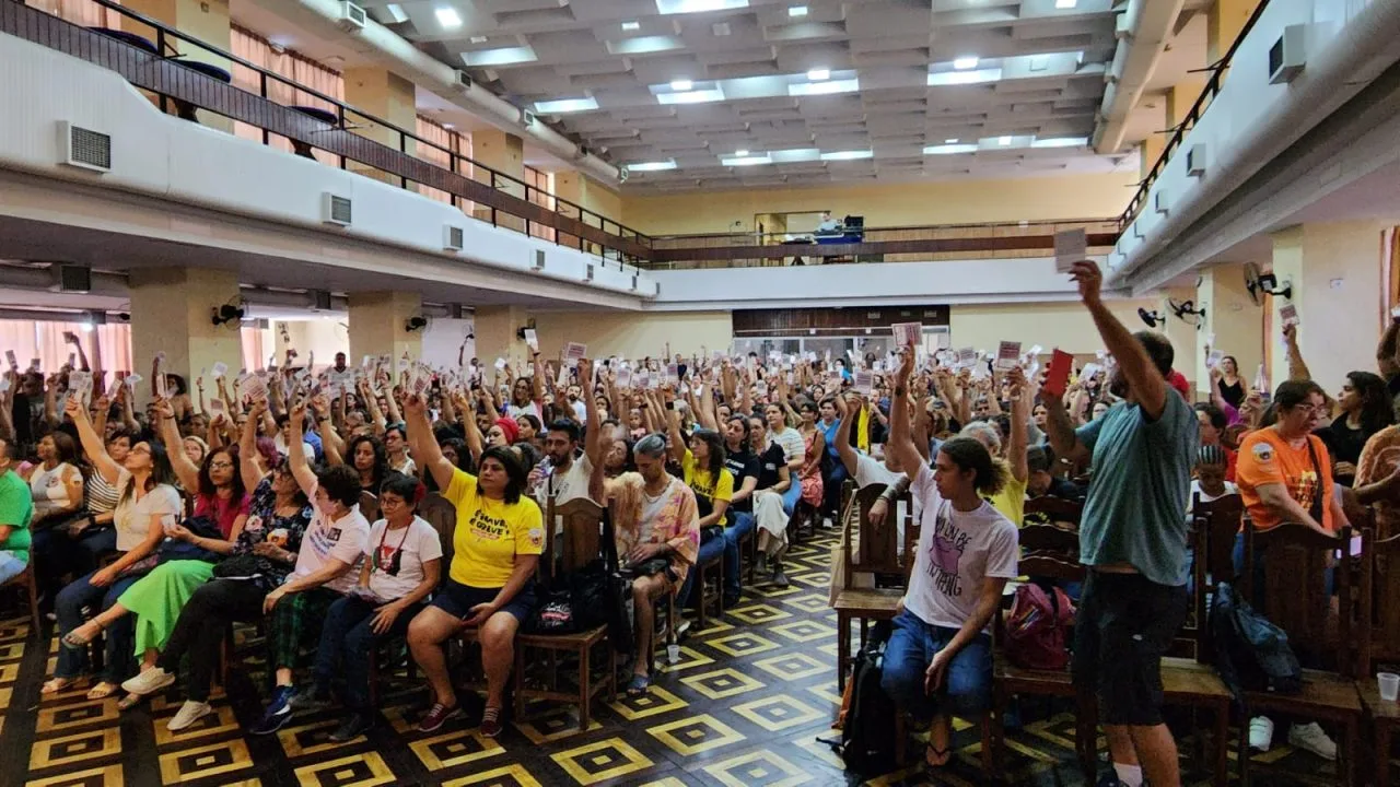 Assembleia da rede municipal RJ de 06/12 decidiu pelo encerramento da greve - Foto: Seperj