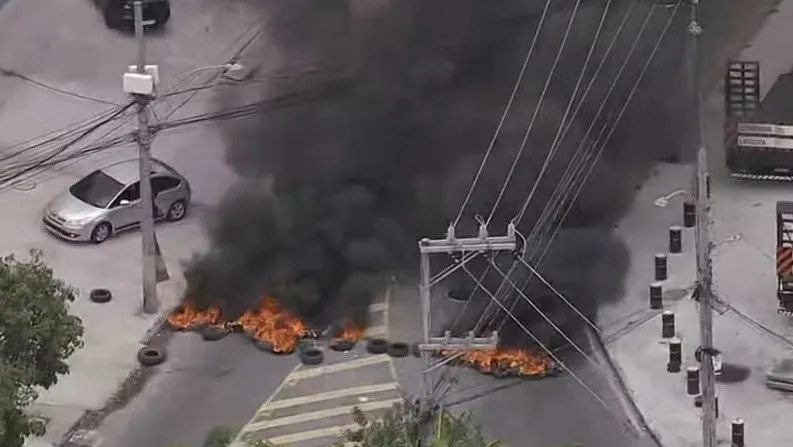 Protestos bloqueiam vias na Zona Norte do Rio