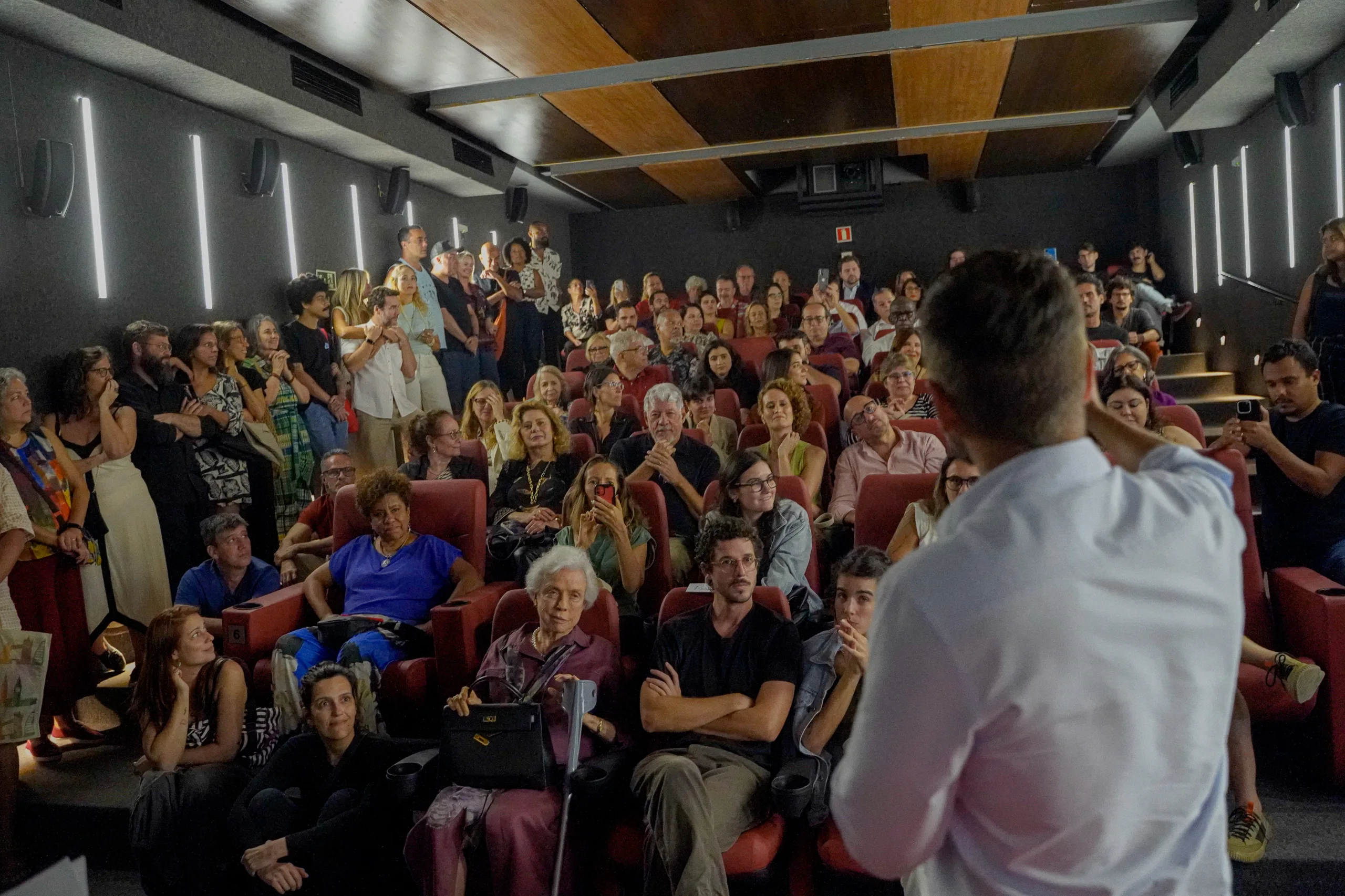 ​CineCarioca José Wilker é inaugurado em Laranjeiras com homenagem ao ator